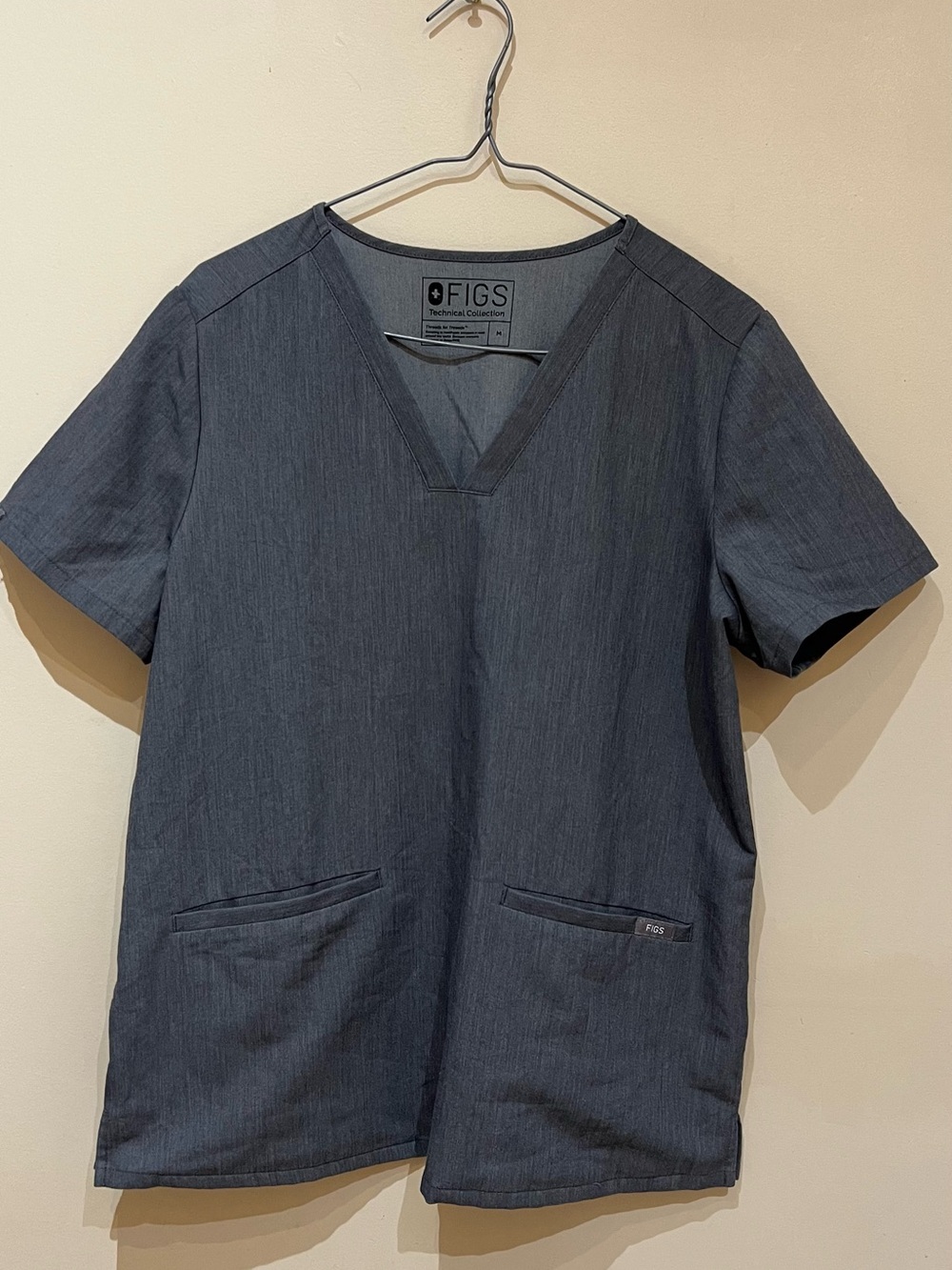 FIGS women’s Dark Gray V-Neck Scrub Shirt